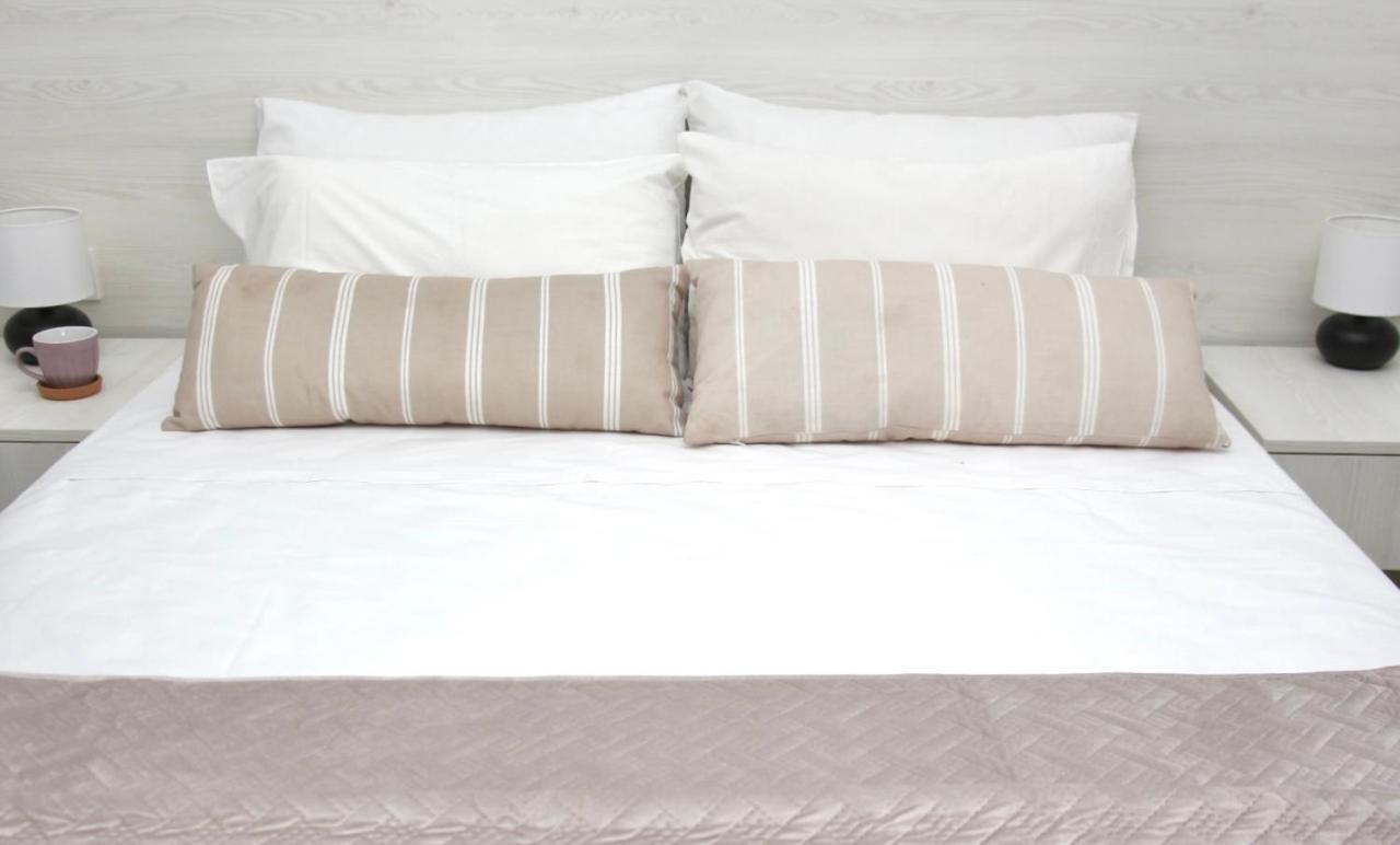 Cozy Flat At Regina Apartments Alykanas  Ngoại thất bức ảnh